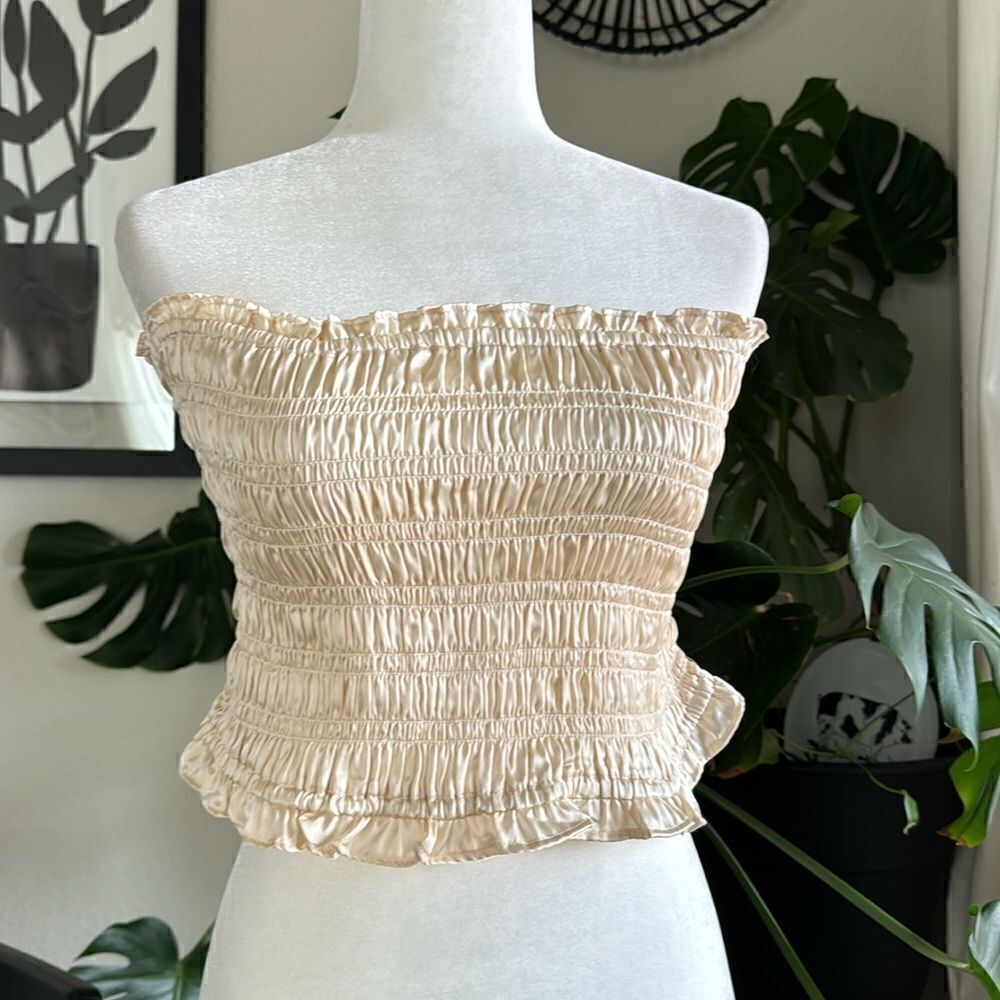 NWOT Free People Be Right Back Tube Smocked Ruffled Cream Strapless Shiny Chic - Picture 13 of 14